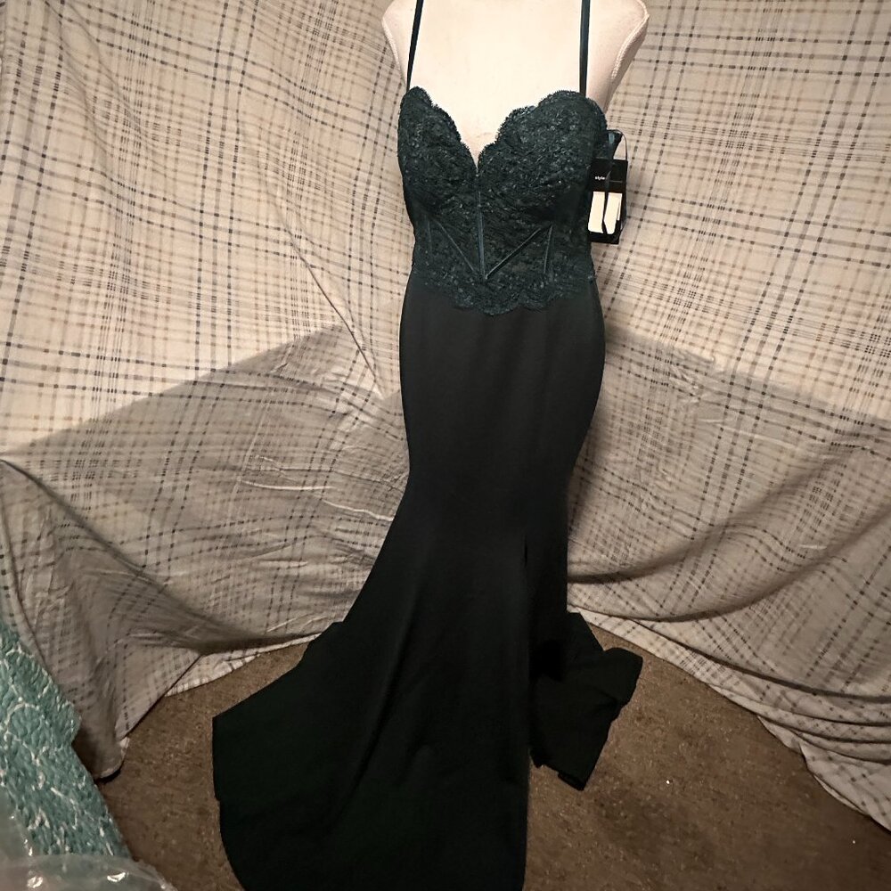 Hunter Green Lace Bustier Mermaid Evening Gown – Size Large